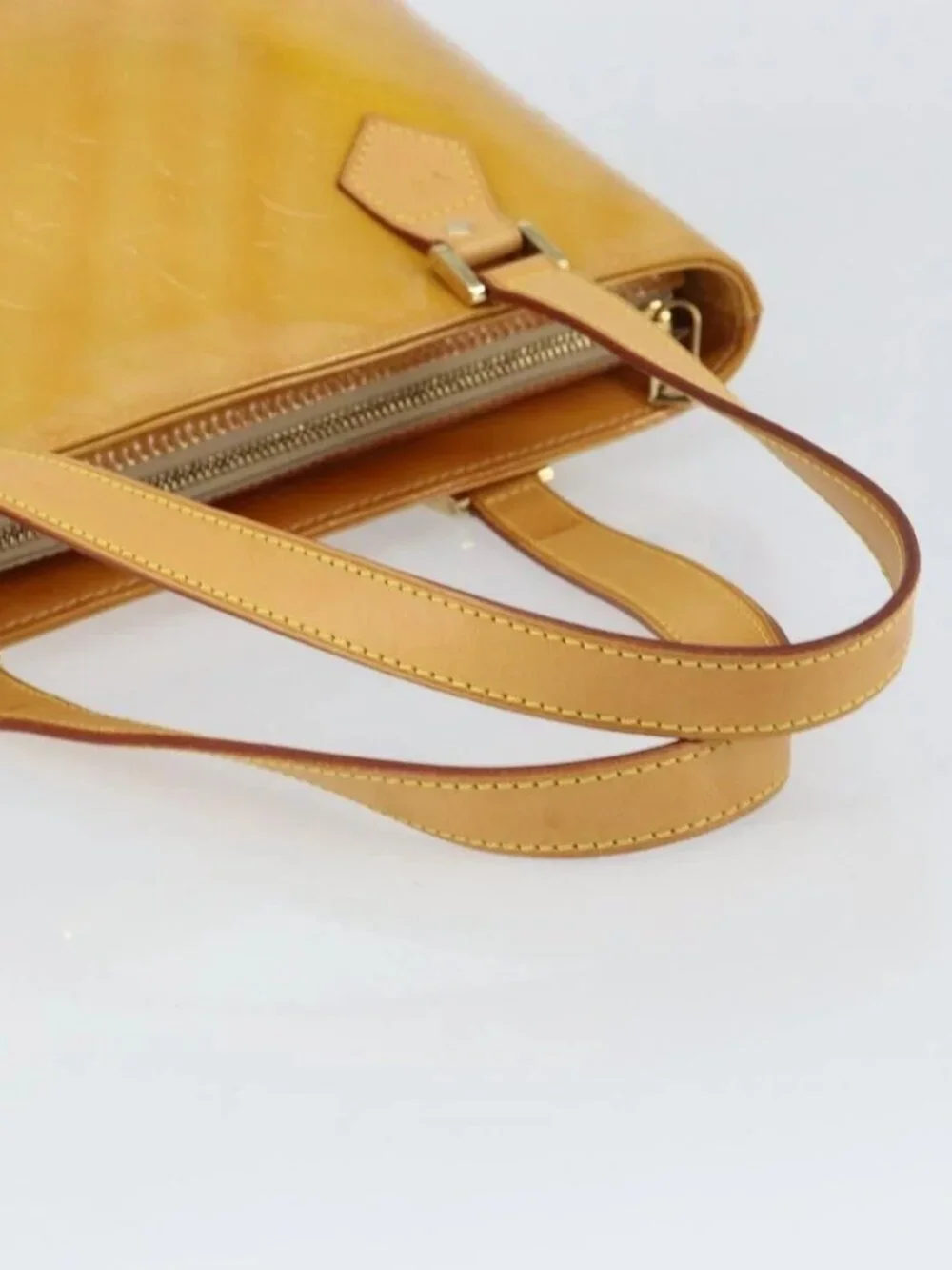 LOUIS VUITTON Monogram Vernis Houston Hand Bag Beige M91004 LV Auth 158012 - Picture 8 of 16